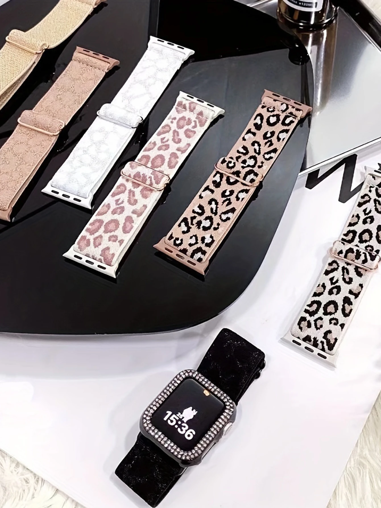 Cinturino in nylon chic con stampa leopardata per Apple Watch serie 9/8/7/6/5/4/3/2/SE, compatibile con 38/40/41 mm e 42/44/45/49 mm