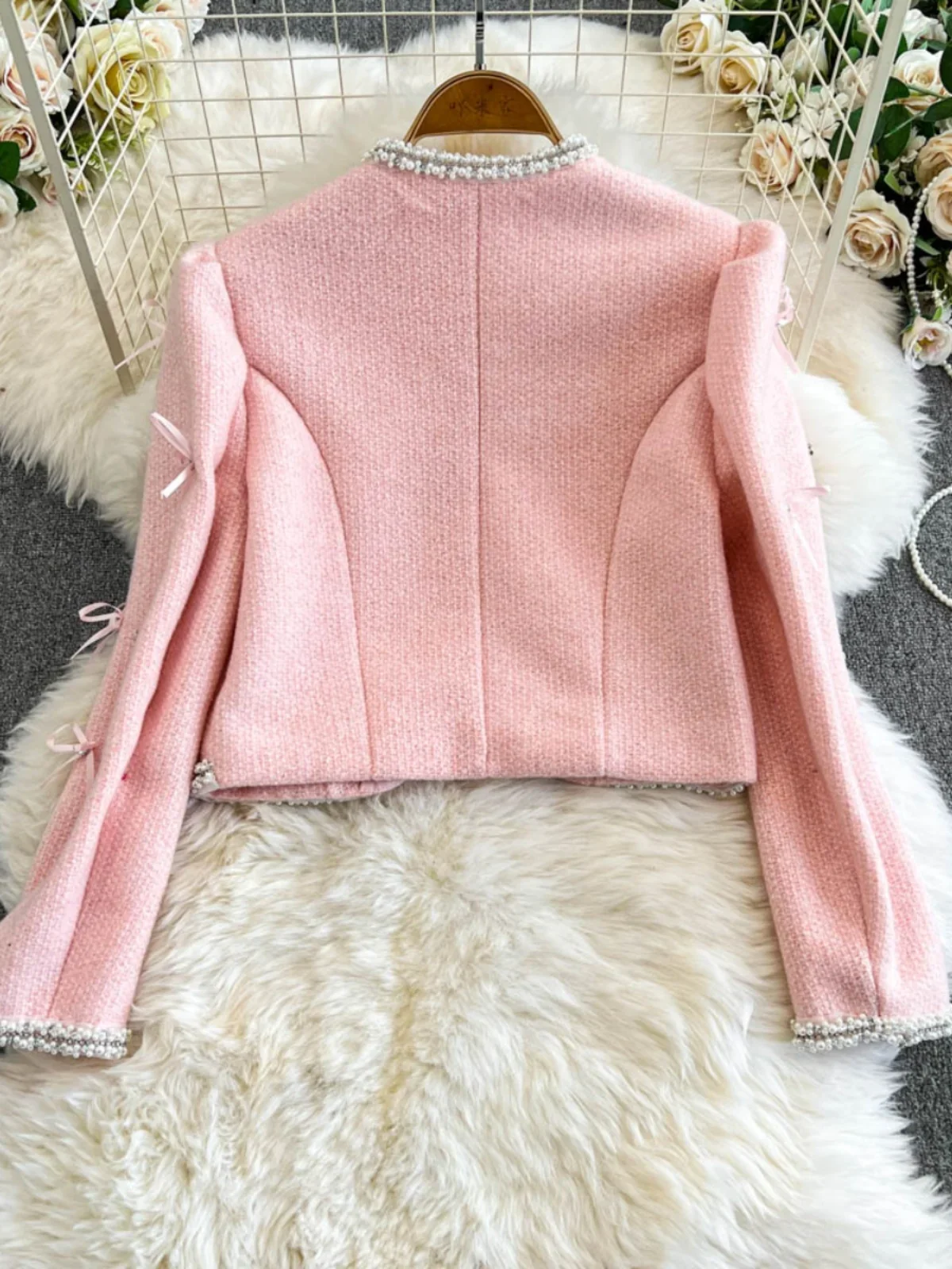 KUSAHIKI Giacca rosa con perline per unghie da donna 2024 Cappotto cardigan corto in lana nuovo stile invernale