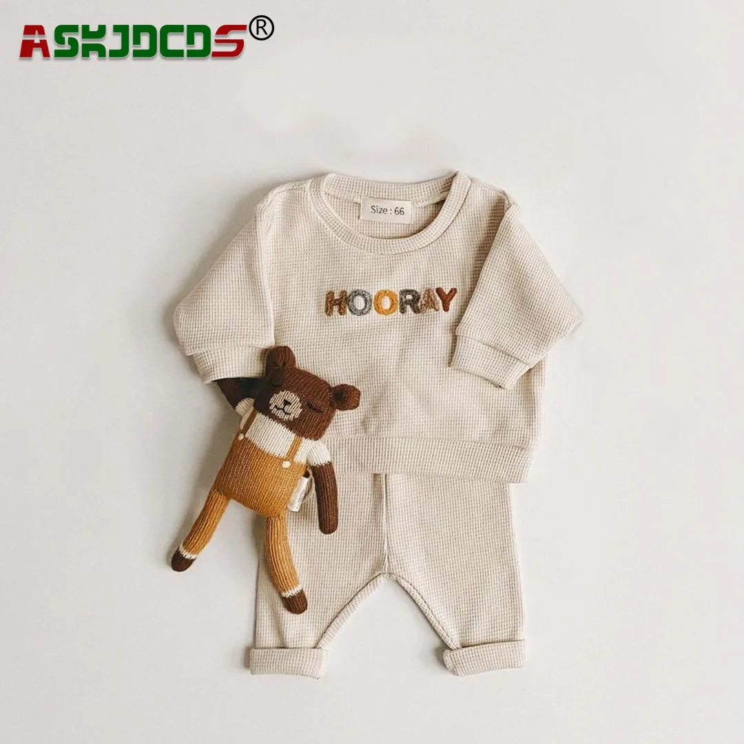 

Trendy Baby Boy Clothing Set - Waffles Full Sleeve Letter Top Sweatshirt Pants Perfect for Toddlers and Children (0-5Y) 2pcs