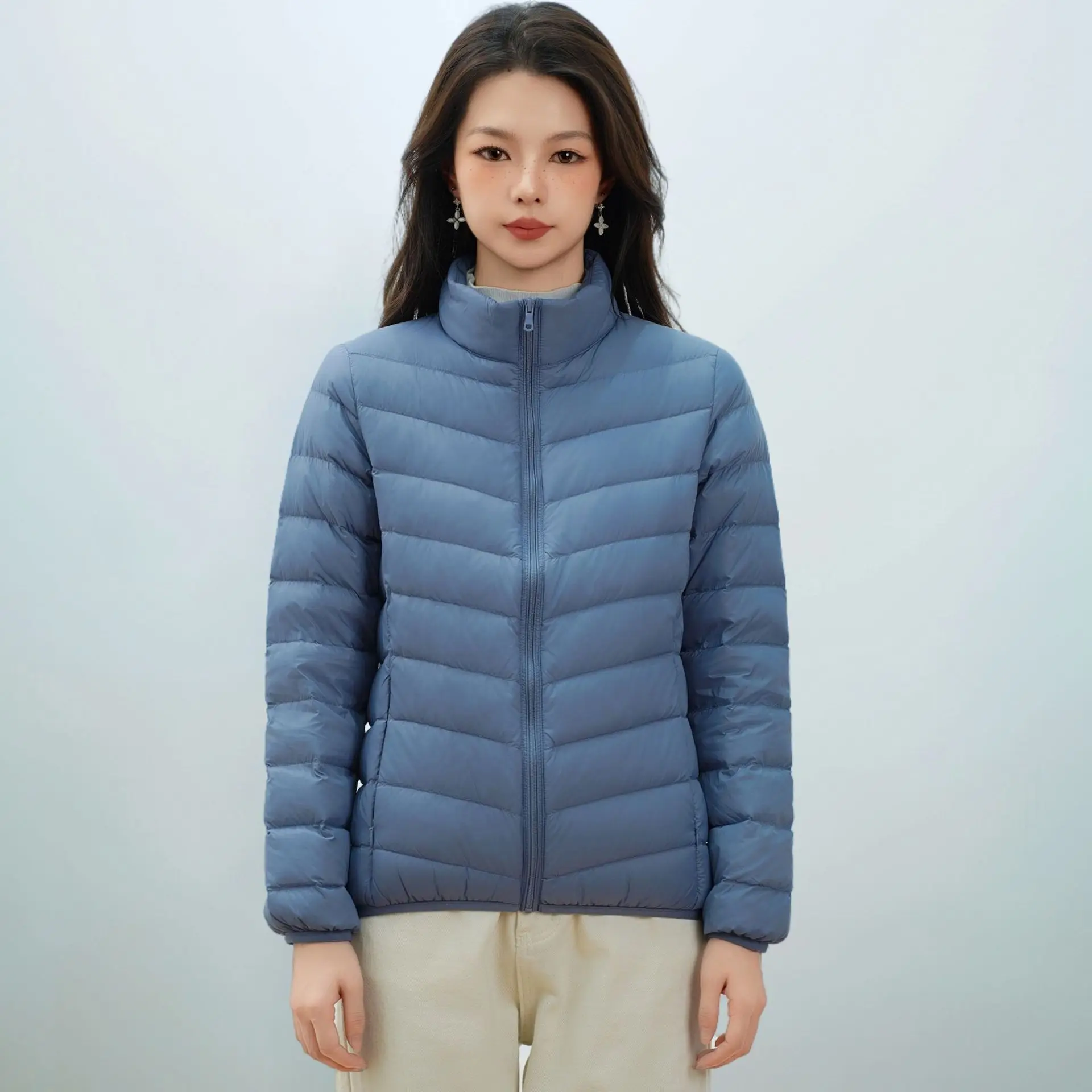 منتفخ ذو ياقة واقفة معيار جديد 90% لأسفل. يقدم دفء خفيف الوزن وصورة ظلية أنيقة وحديثة بأسلوب بسيط. #5