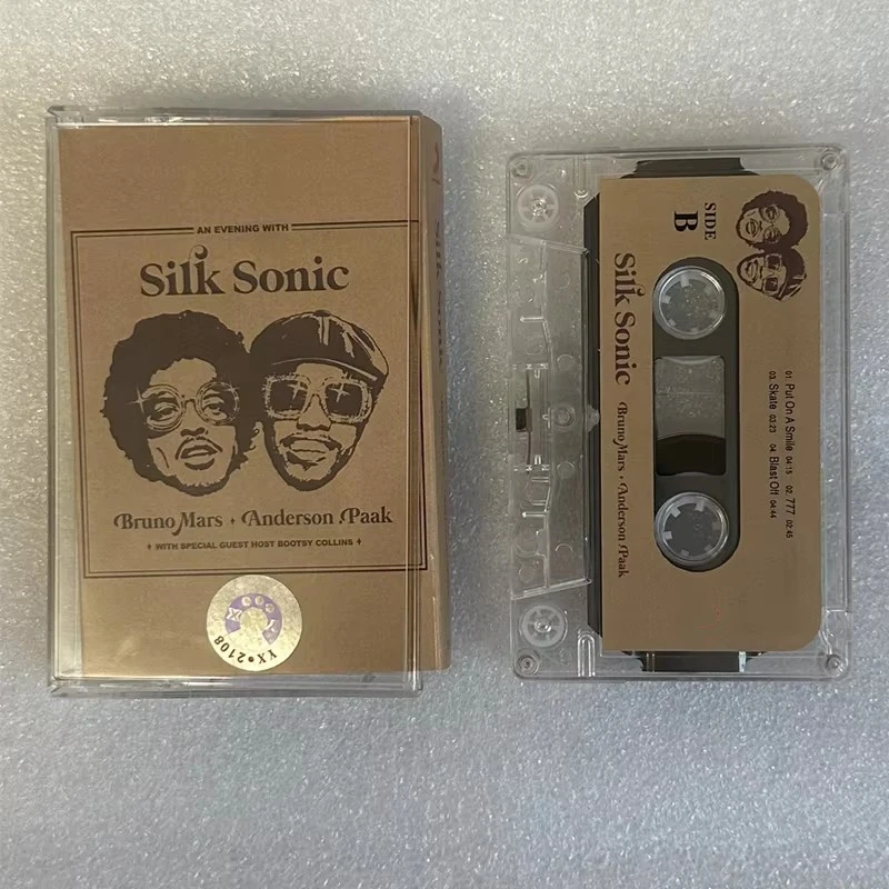 Rap Silk Sonic Bruno Mars Anderson Paak Musikband Ein Abend mit Seiden-Sonic-Albumkassetten Cosplay Walkman Soundtracks Box