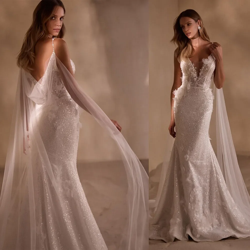 

Customized Fashionable And Luxurious White Lace Pearl Embroidered Mermaid Women's Wedding Dress V-Neck Backless Sexy Bridal Gown