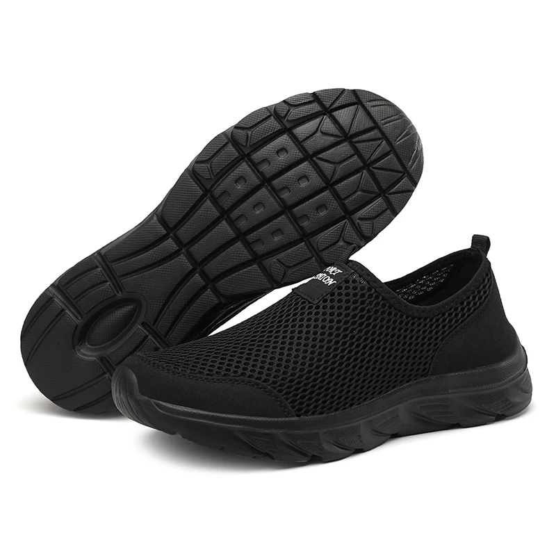 Sapatilhas leves macias de malha respirável masculinas, sapatos de caminhada casuais, sapatos masculinos, tênis de slip-on, sapatos de viagem, verão, tamanho grande, 39-46