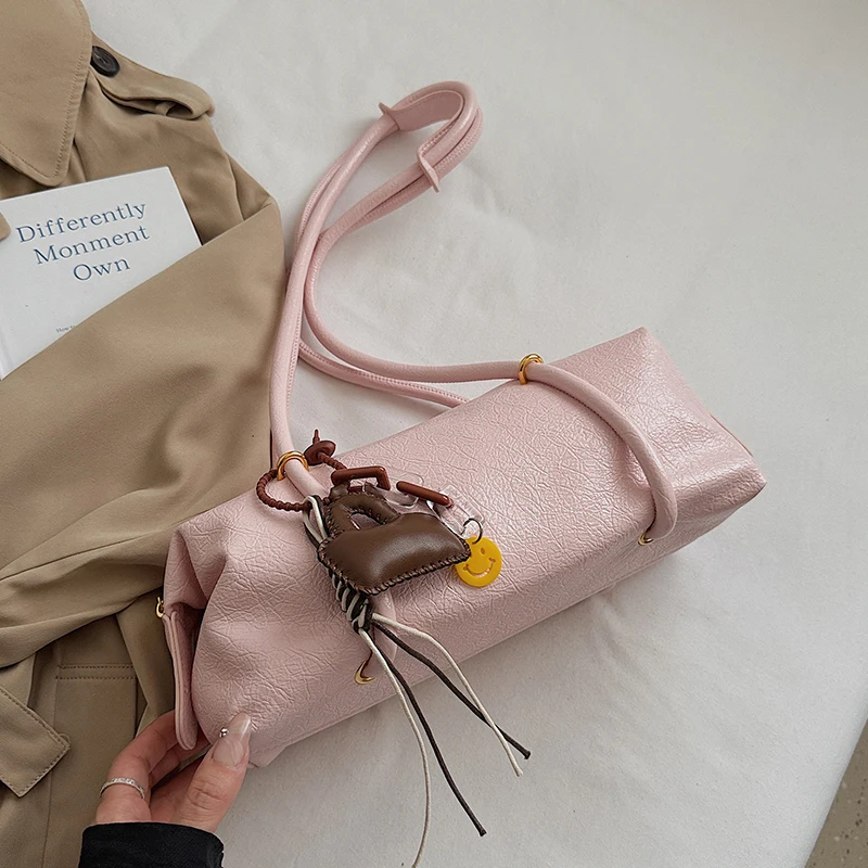 

Women's Crinkled Faux Leather Cylinder Shoulder Bag Cute Charm Adjustable Strap Casual Daily Crossbody Bag 2026 Handbags Tote