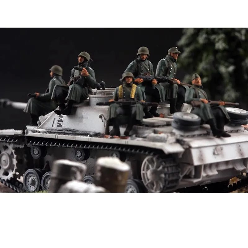 Nowy malowany model w skali 1:72 6 szt Niemieccy żołnierze zimowi Żywiczne figurki akcji Zabawki Lalki Scena Akcesoria Wyświetlacz Prezenty Fani Pokaż