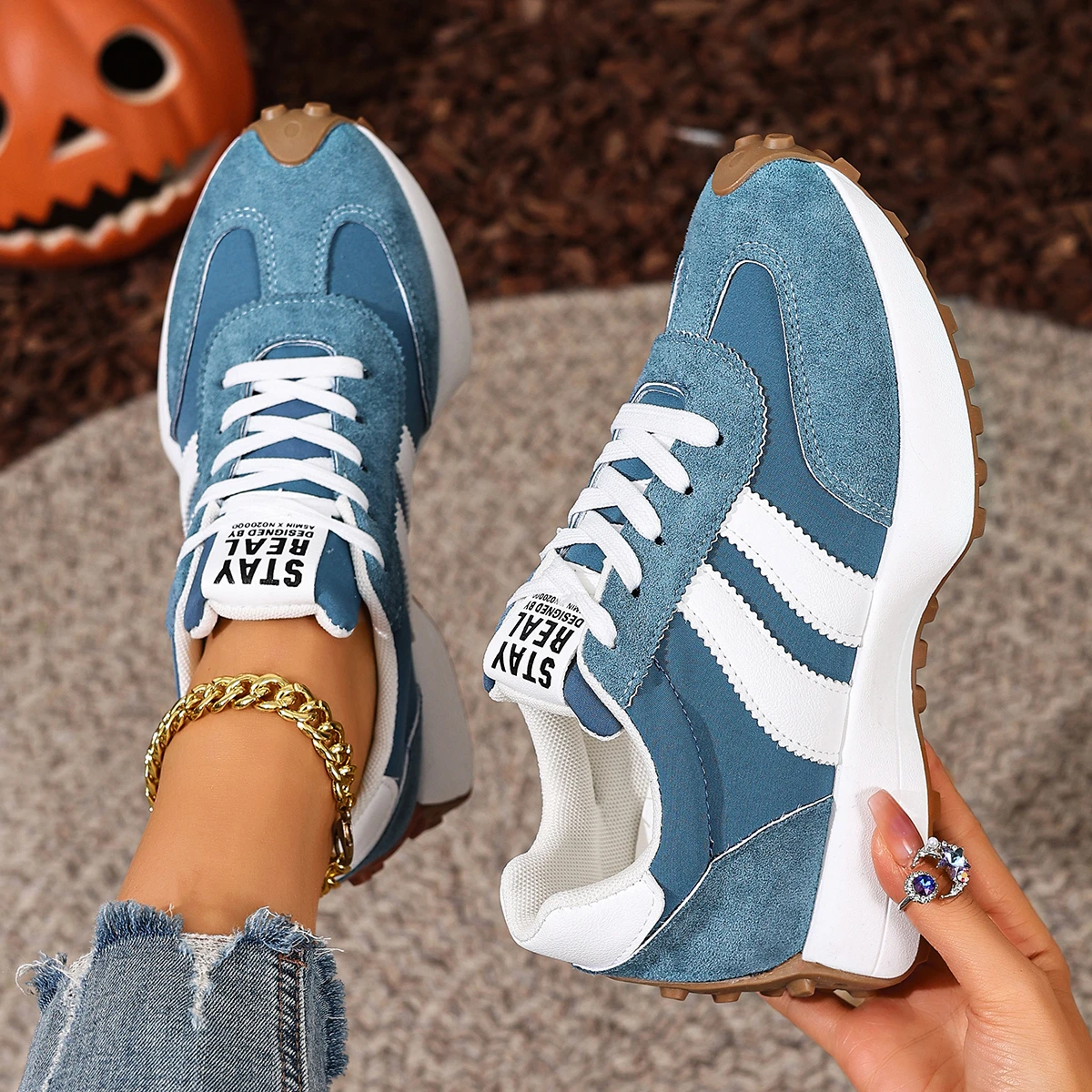Trend Women Sneakers 2025 New Casual Flat Round Toe Sports Shoes Spring Autumn Sneakers Women Fashionable Designer Shoes Women