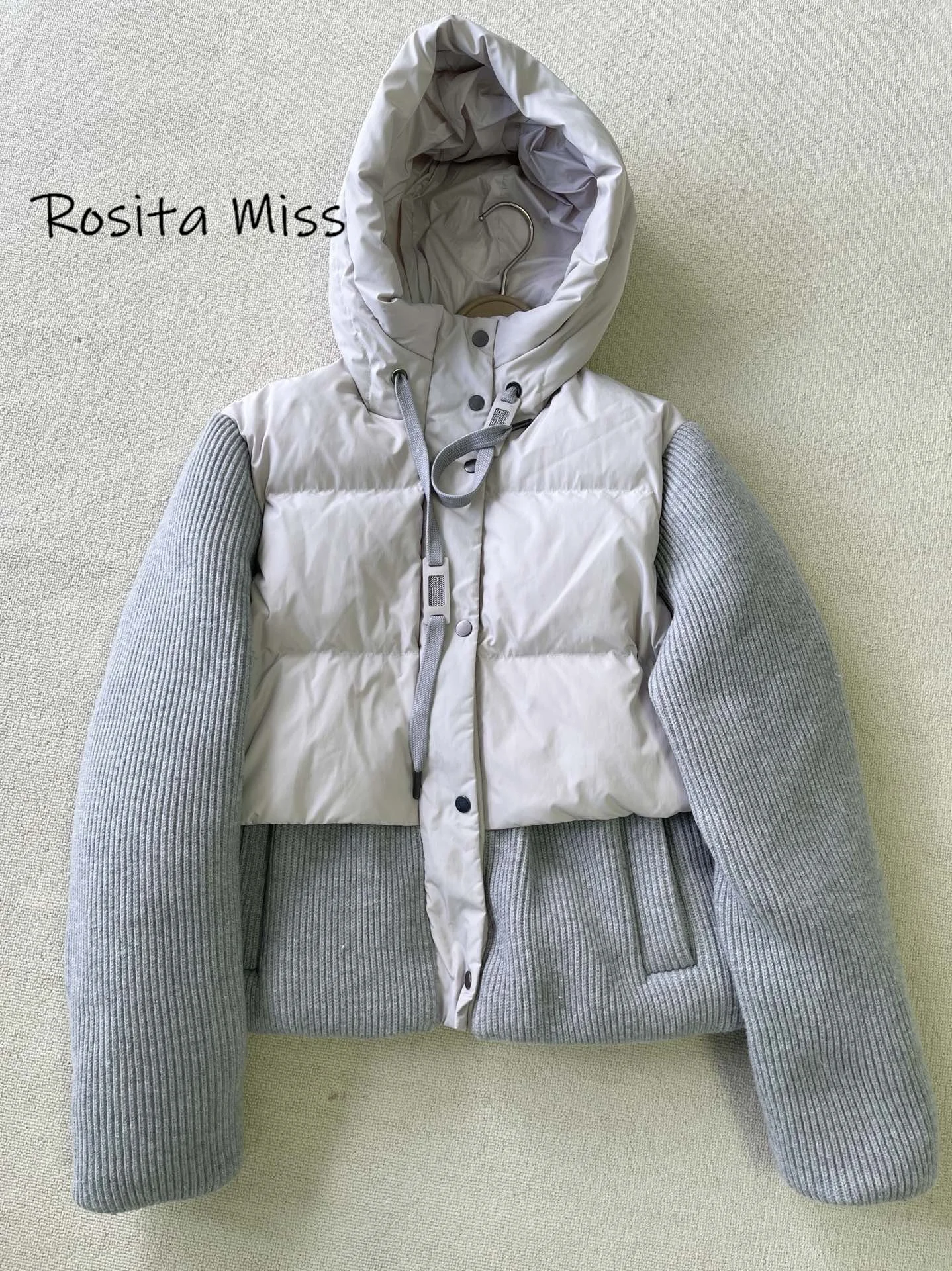 12.30 Women's Hooded Drawstring Bead Chain Decoration Jacket High Quality Keep Warm Knit Splcied White Goose Down Coat