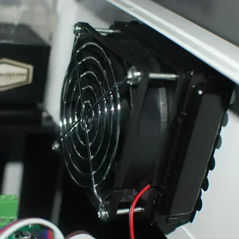 

УФ-принтер VEVOR A3-19 УФ-планшетный автоматический принтер для этикеток формата А3 для бутылок, принтер для рождественской бутылки, чехол для телефона, акриловое дерево