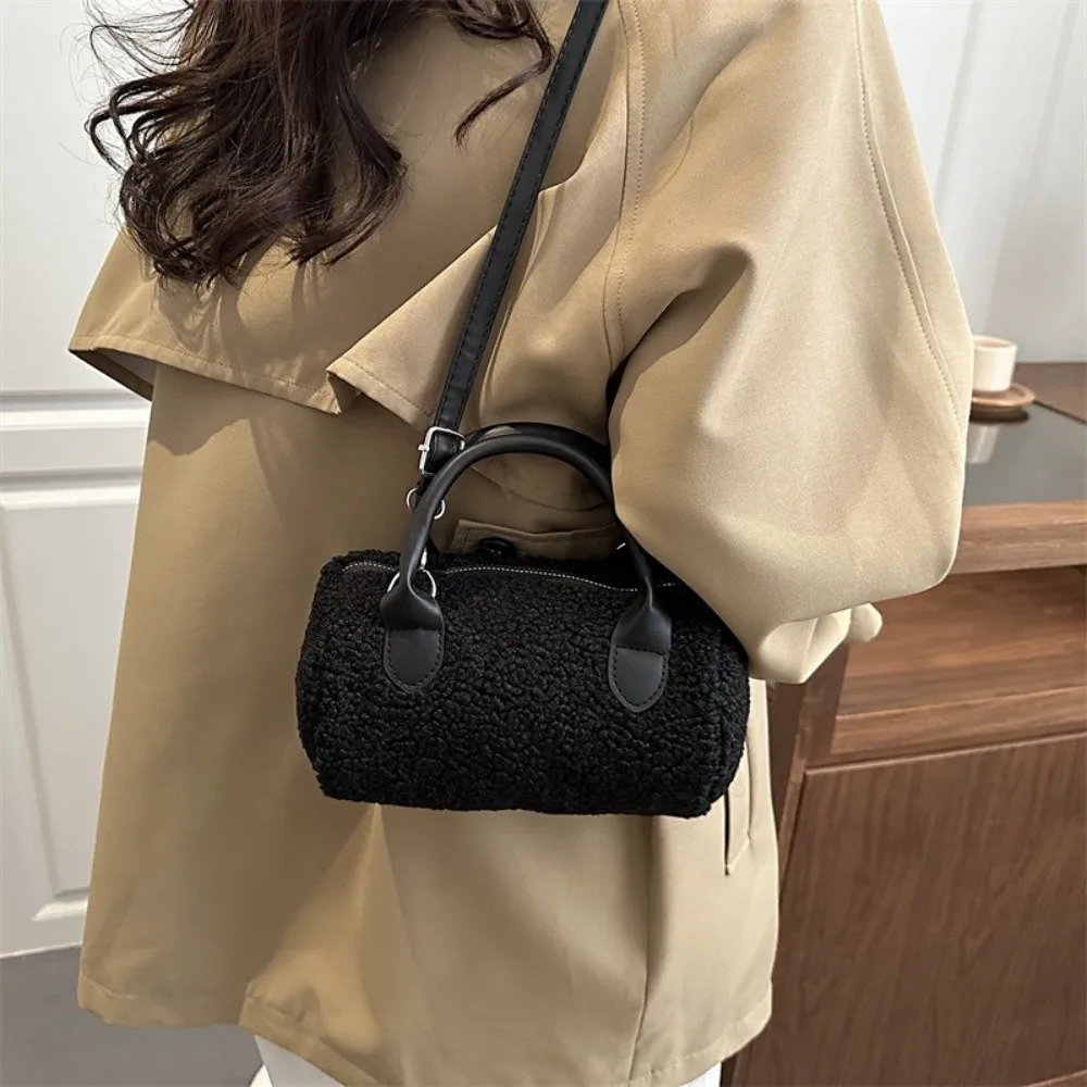 Durable Fluffy Crossbody Bag Teddy Fabric Shoulder Bag Mini Korean Style Crossbody Pouch for Women Girls