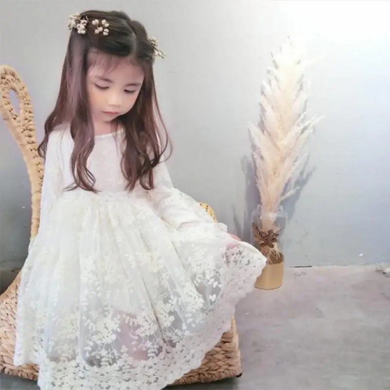 

2023 Princess Lace Dress for Little Girls Kids Infants Baptism Clothes Children Elegant Christening Dresses Beading Outdoor Wear