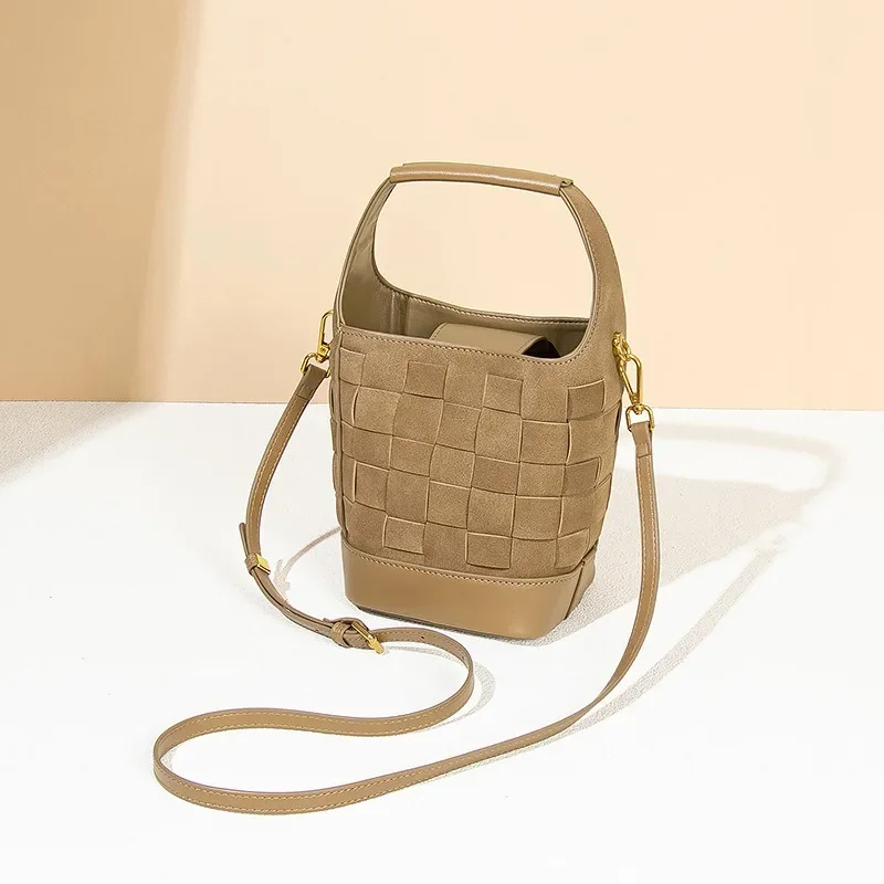 Korean Version Bag Women's Fashion Woven  New Woven Deerskin Velvet Bucket Bag Single Shoulder Crossbody Mother  Hand Bag