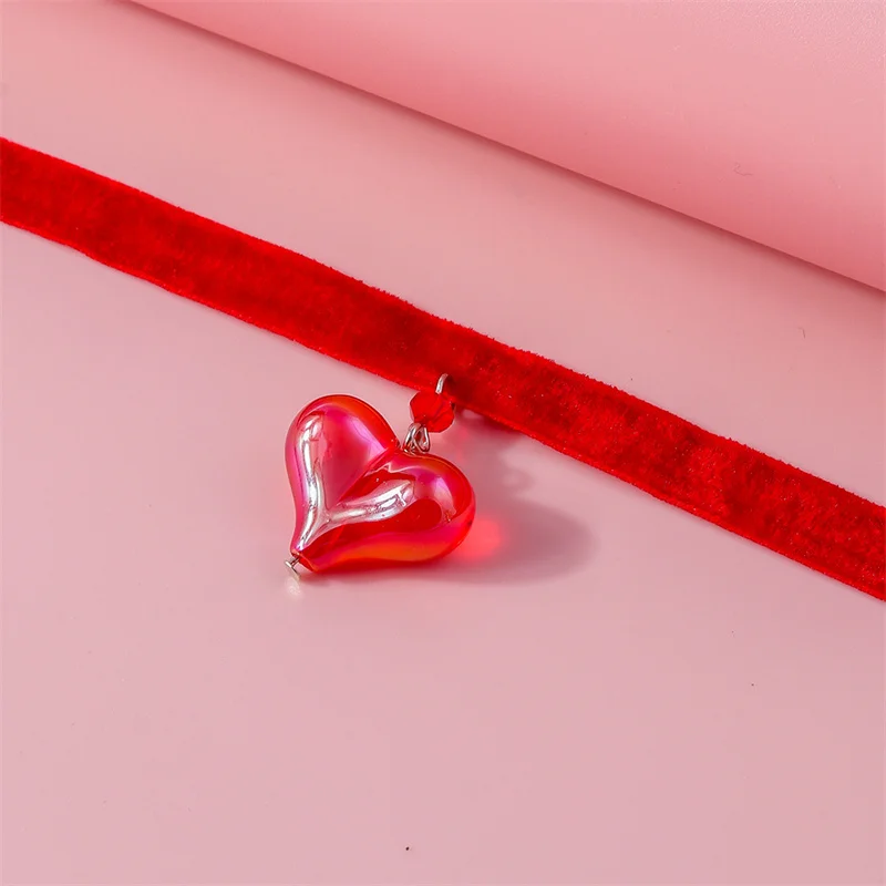 Aihua Sexy Red Velvet Choker Necklaces for Women Heart Necklace Collar Wedding Party Jewelry Romantic Valentine\'s Day Gifts