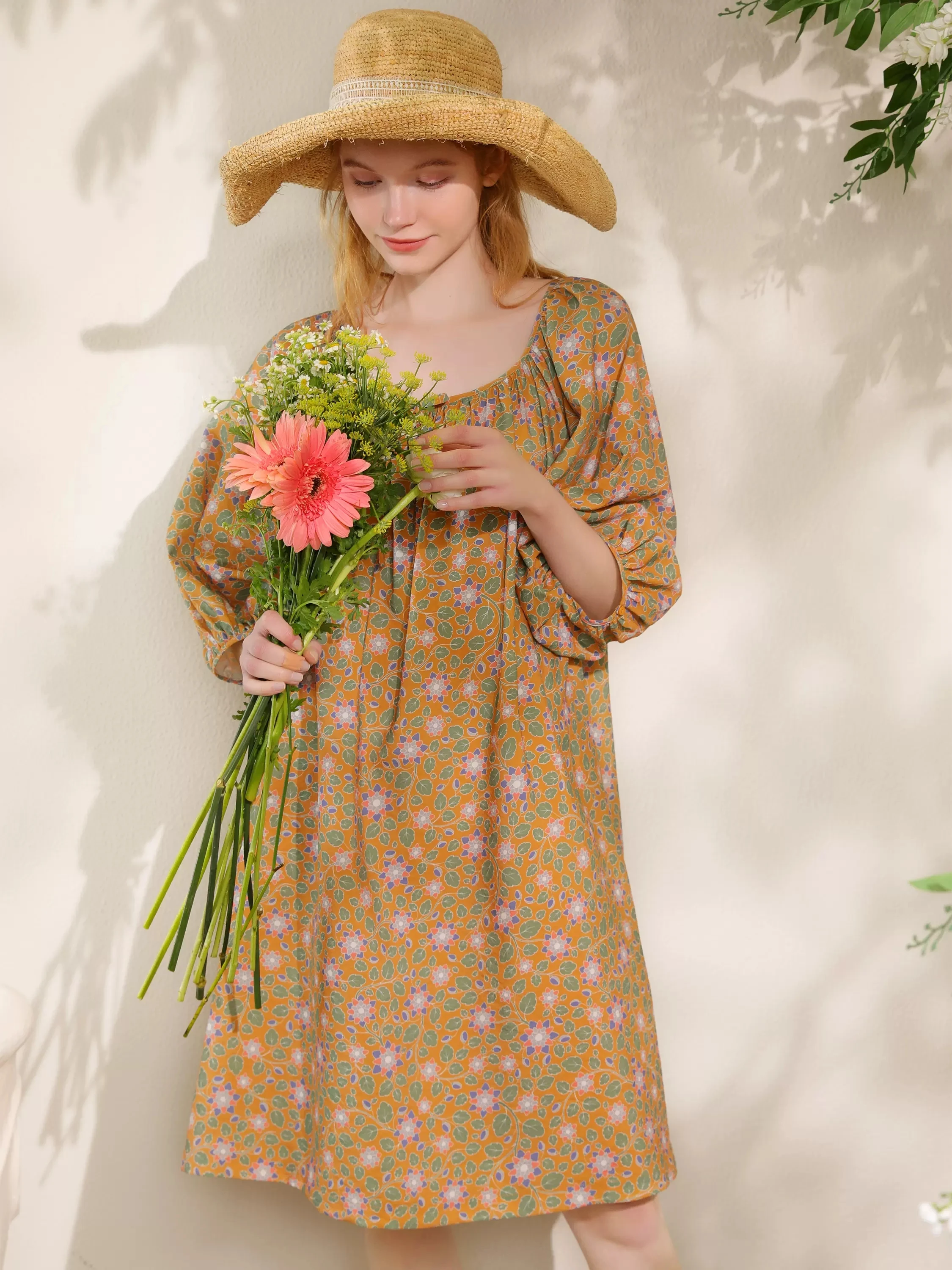 Vestido de seda birdtree-amoreira para mulheres, floral com o pescoço O, manga folhada, vestido de praia solto, 18mm, 80% seda, D42719QM, primavera e verão 2024