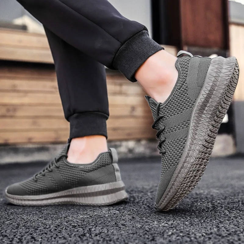 Men Casual Walking Shoe Air Mesh Breathable Flats Shoes Anti-slip Soft Sneakers Tenis Large Size 36-50 Zapatillas de Hombre