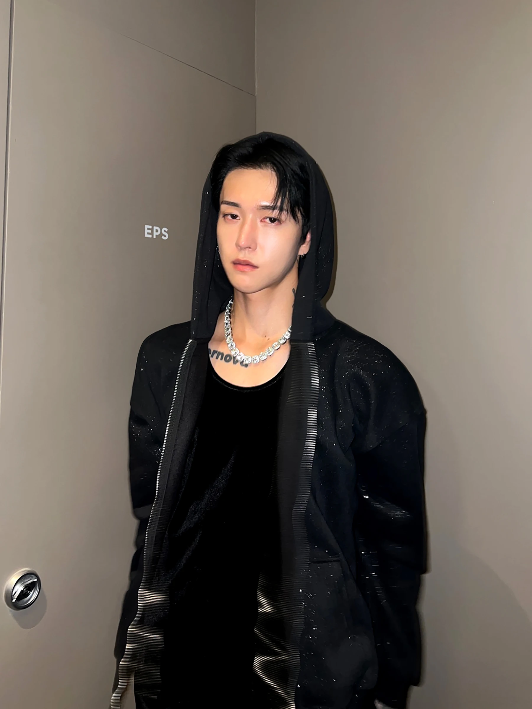 2025 가을 신상 별무늬 헤비 라인스톤 후드 스웨트셔츠 스타일리쉬 남성 캐주얼 루즈핏 카디건 지퍼 재킷