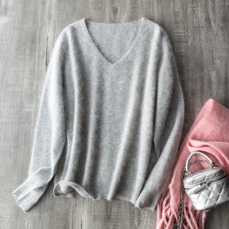 V-neck dong gray