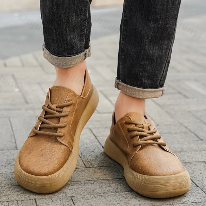 

Винтажные повседневные туфли на толстой подошве с низким берцем для мужчин, осень 2023, однотонные модные универсальные удобные нескользящие массивные кроссовки