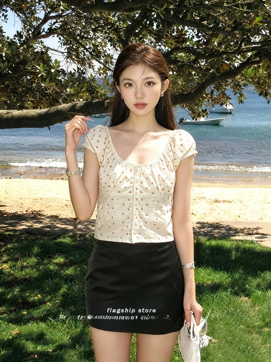

Elegant Polka Dot Bubble Sleeve Shirt Women's Slim Fit Short Lace Trim Blouse Summer New Style INZEVUKA Fashion Premium Ladie...