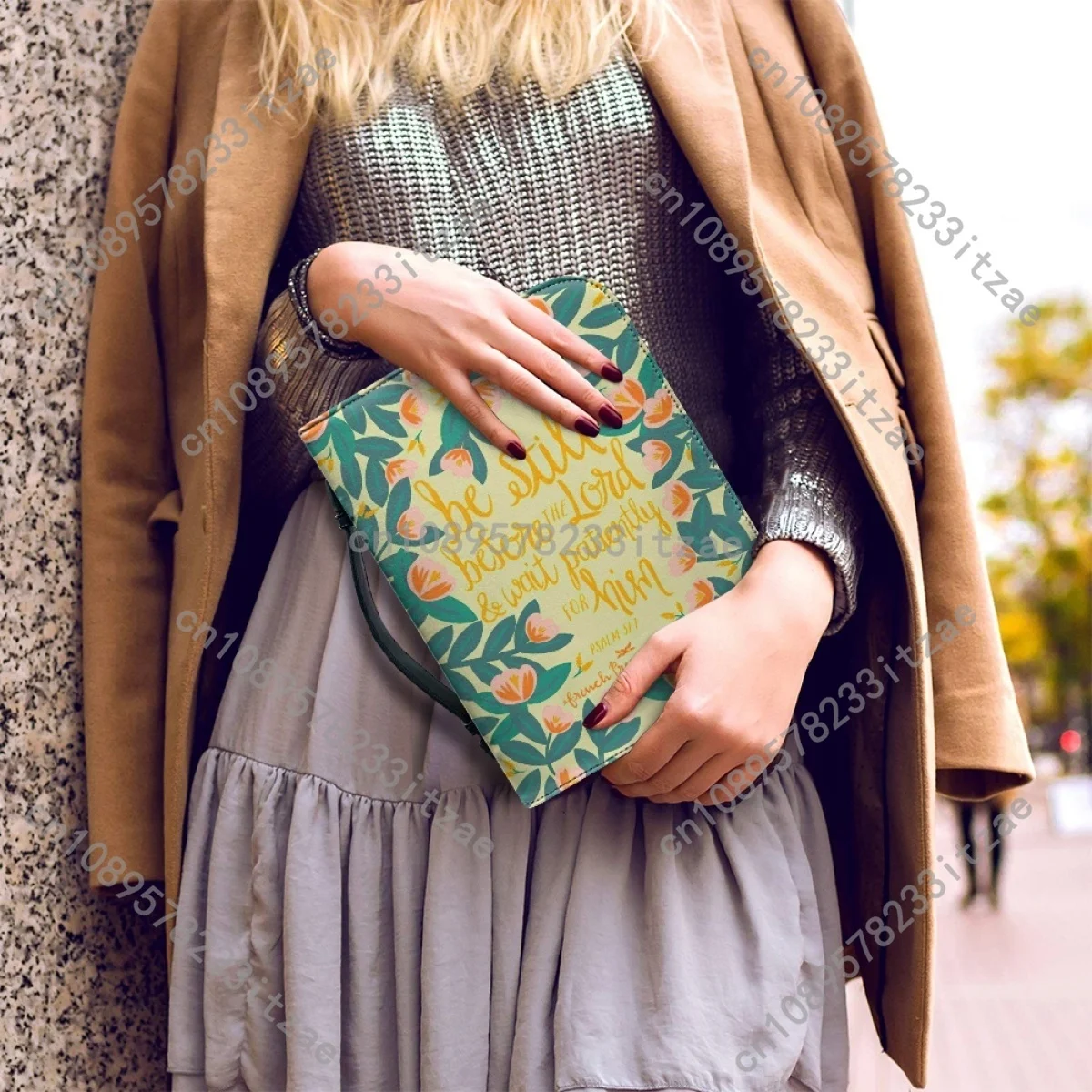 Women's Handbag New Bible Hymns Print Bible Storage Bags Customized Genuine Leather Bible Cover Case Zipper Handle Christian Bag view 4