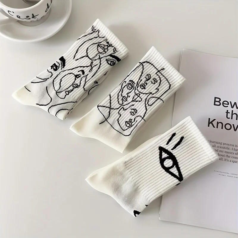 

3 пары абстрактных картинок, индивидуальное творчество, мужские и женские средние носки, длинные носки и чулки.