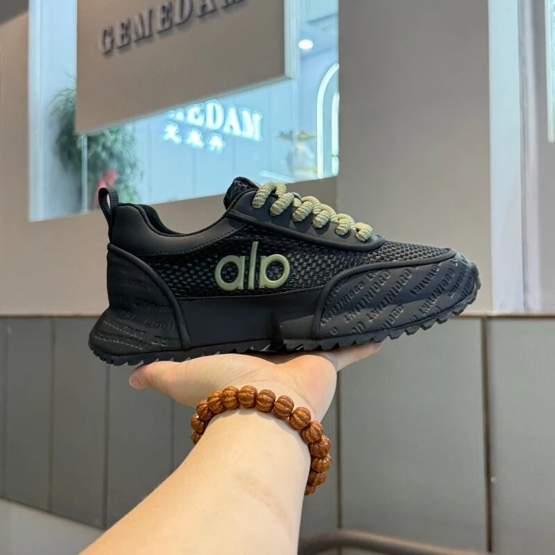 

Thick Sole Shock Absorbing Racing Sneakers Men Women Rotary Buckle Non Slip Fitness Training Outdoor Running Shoes