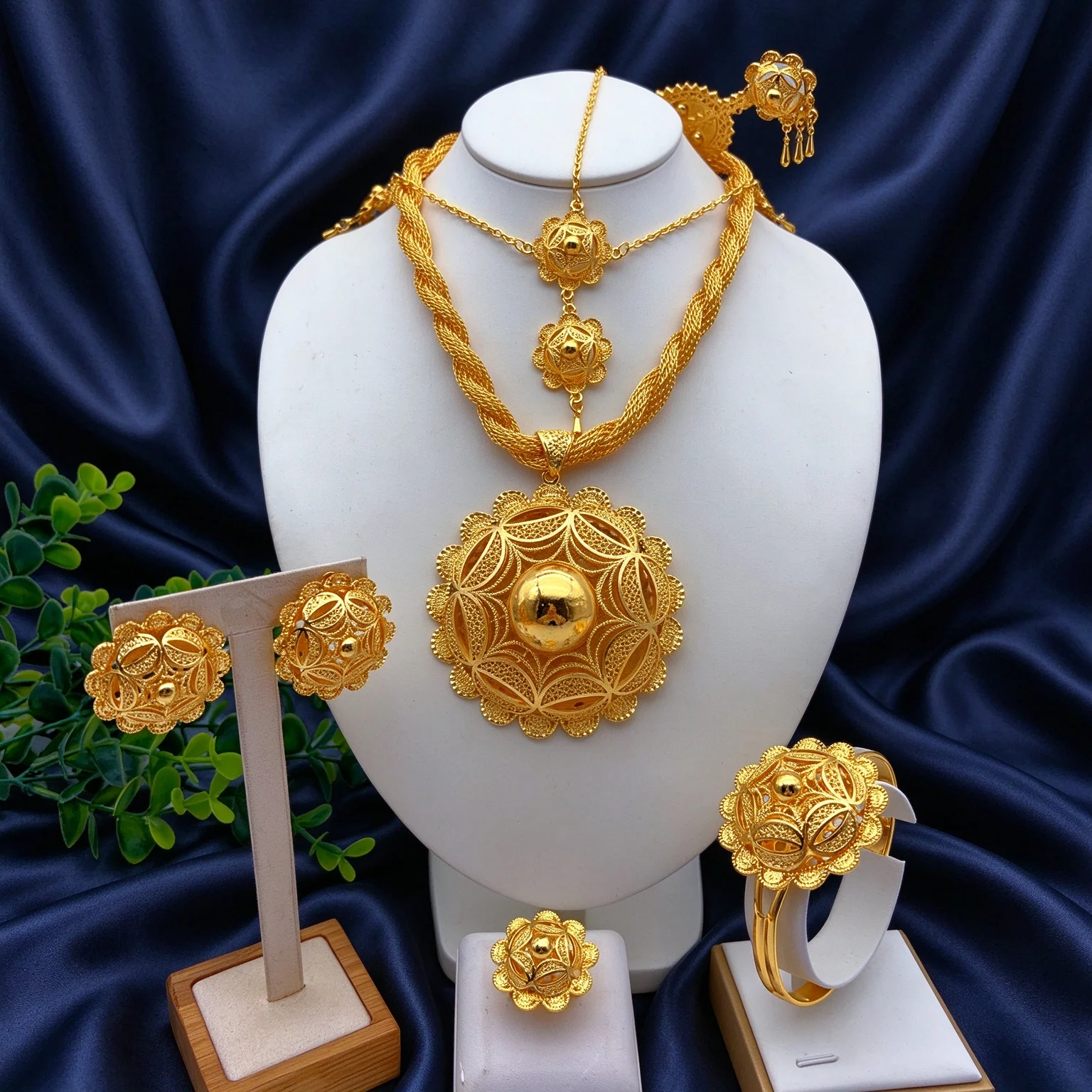 Ethiopian Dubai 24k Plated Gold 6PCS Jewelry Set For Woman African Indian Big Pendant Necklace Wedding Engagement Gifts