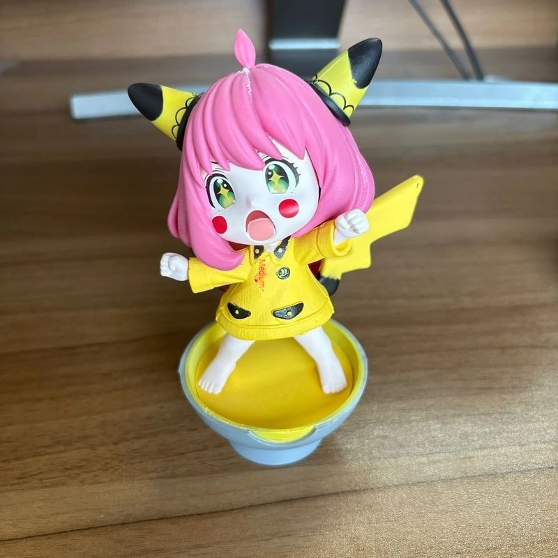 

Spy×Family Gk Q-Version Anya Forger Cos Pikachu 100000 Volt Beautiful Girl Pokemon Model Statue Desktop Ornament Kids Toys Gifts