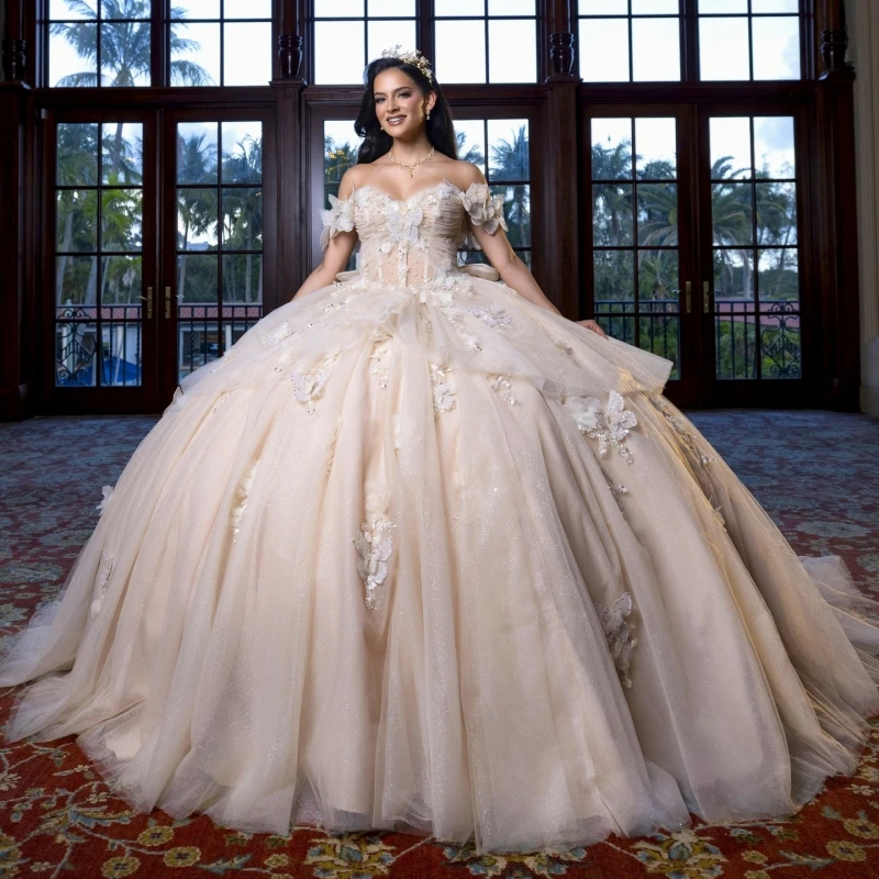 

Champagne Shiny Quinceanera Dresses Ball Gown Off The Shoulder Applique Lace Bow Beading Tull Sweet 16 Dress Vestidos 15 De Anos