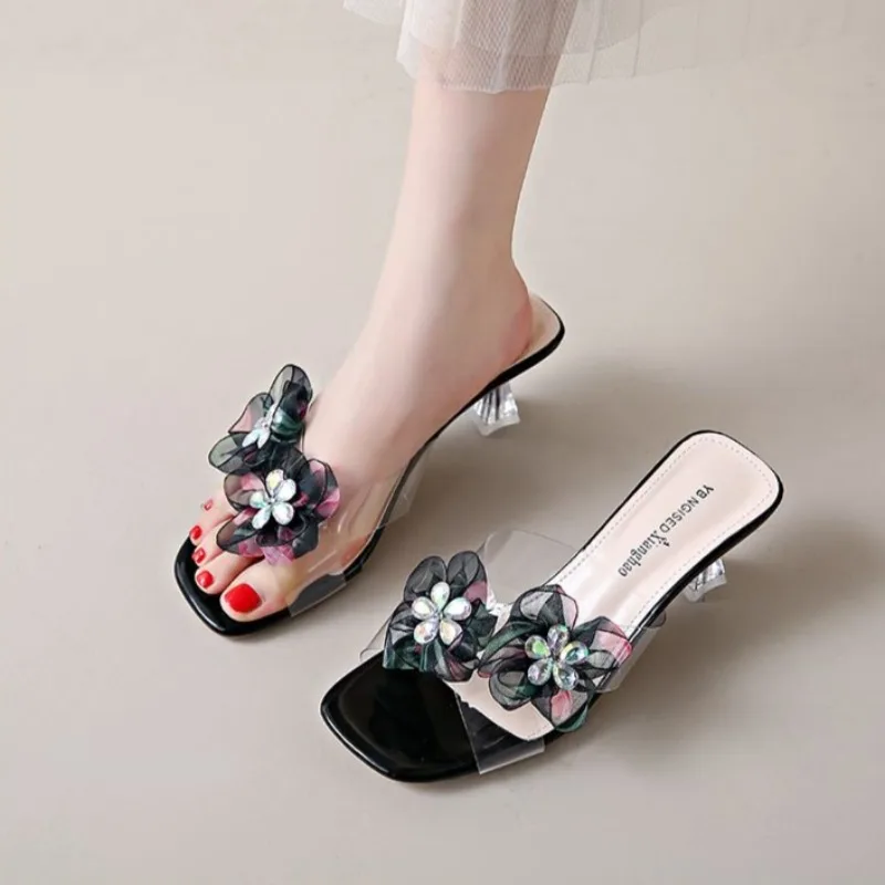 

2026 Summer New Women Fashion Fairy Transparent Rhinestone Flower Sandals Open Toe Thin Heel Flip Flops Outdoor
