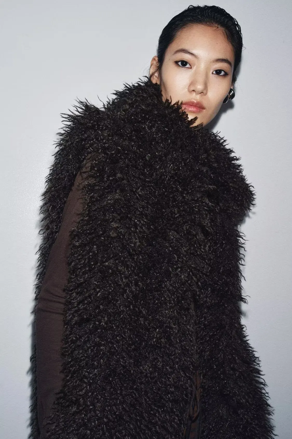 

BB6893 Осень/Зима 25, новая европейская и американская женская майка без рукавов с воротником из искусственного меха 1023263