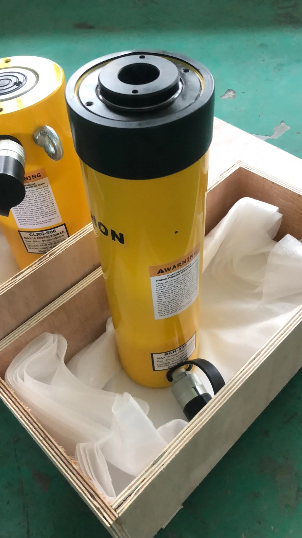 RCH-206 700 Bar 20 Ton 155mm Stroke Spring Return Hydraulic Cylinder 700 Bar Hollow Plunger Jacks