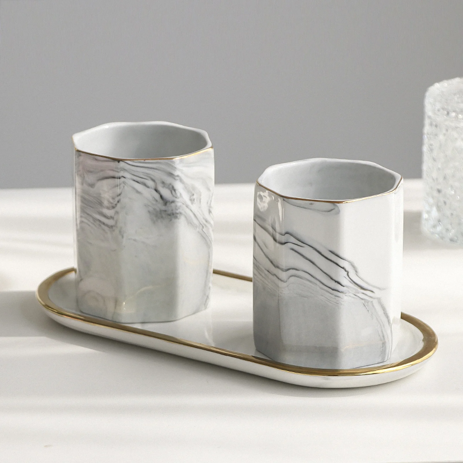 

Compact Desk Organizer Pen Storage Container for Lipstick Toothbrush Facial Napkin Home Office Decor