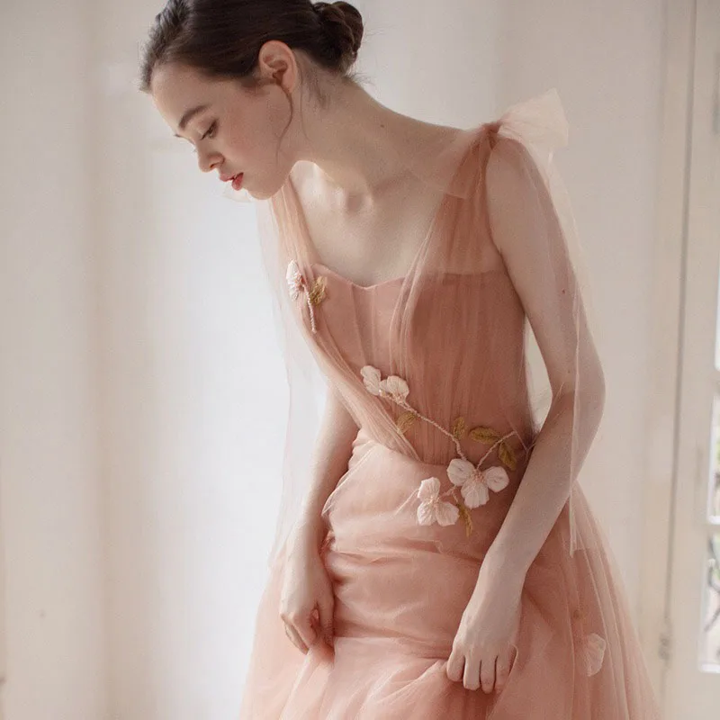 Abito da sera 2025 Abito da cocktail nuovo stile da ballo con spalline fluide per feste formali e abiti per occasioni speciali