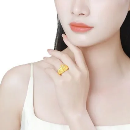 

"Blossom" Adjustable Zircon Ring Women 24K Gold AU999 - Warm gold, detailed florals, brilliant zircon fire