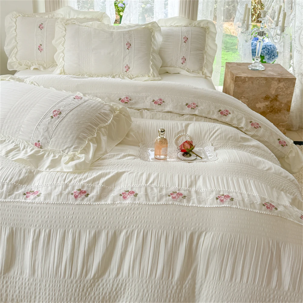 Imagem -05 - Seersucker Cama com Bordado Flor Peça Conjunto com Renda Folha de Cama Plana Fronha Capa de Edredão Têxteis Estilo Coreano