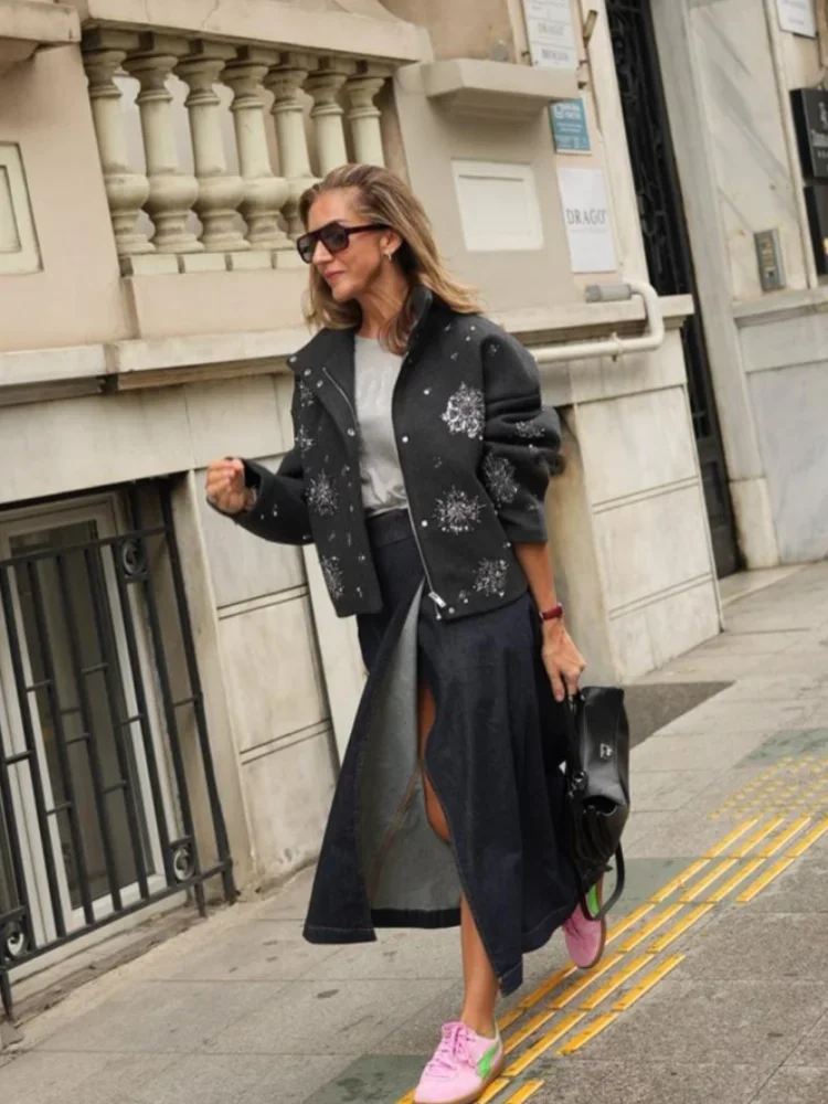 

Casual Embroidery Beading Loose Women Coat Solid Lapel Collar Bat Sleeve Wool Blend Jacket 2025 New Lady Luxury Autumn Outerwear