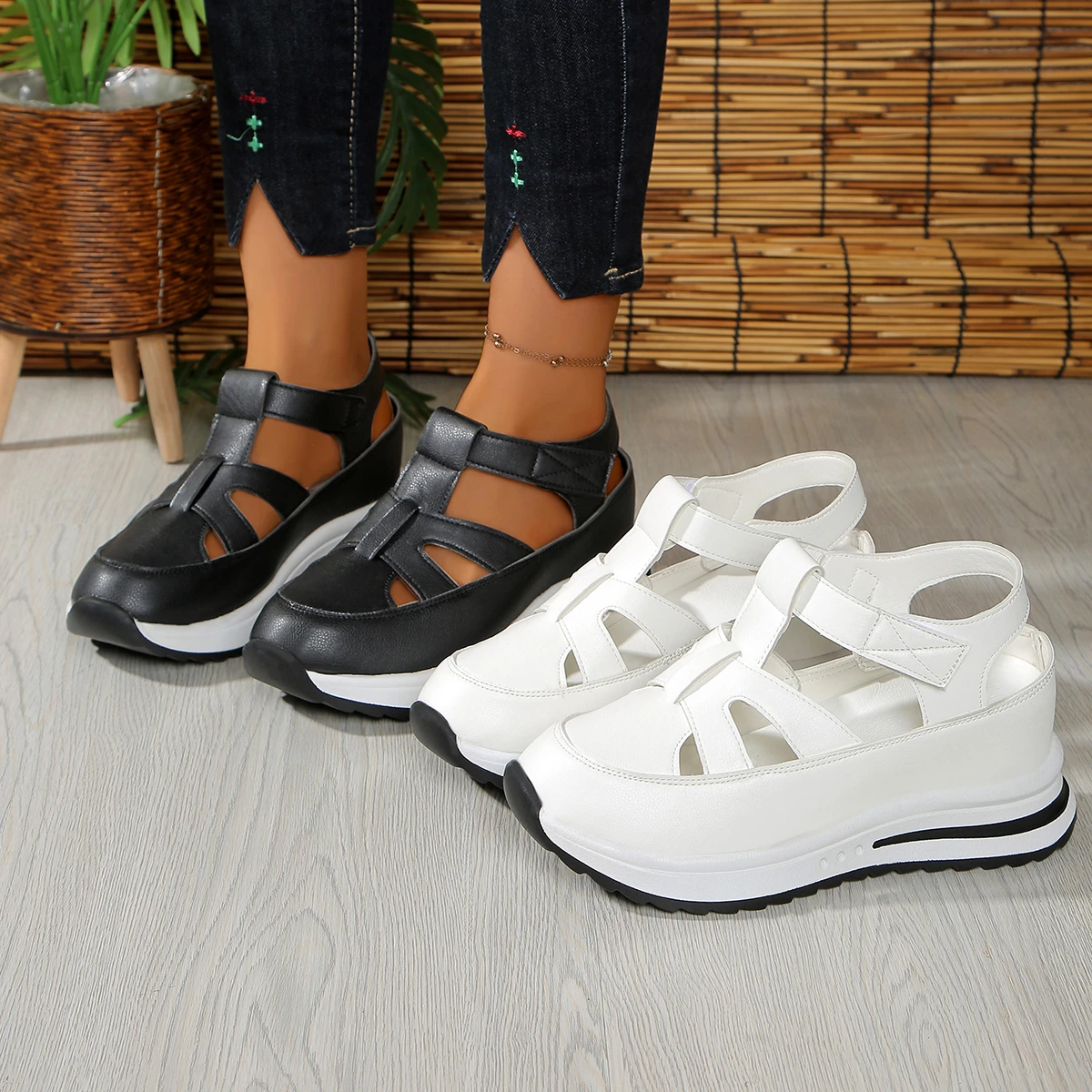 Sandalias de plataforma para mujer, sandalias Baotou deportivas de moda transpirables con agujeros de verano, sandalias informales clásicas de Color sólido romano.