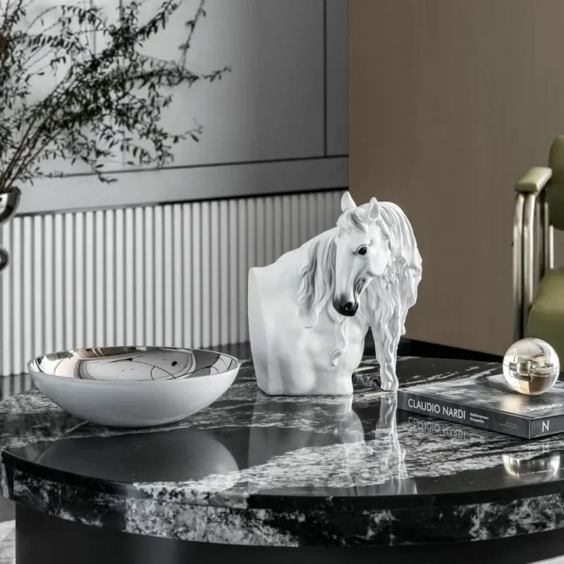 Tête de cheval blanche en résine moderne, décoration de bureau