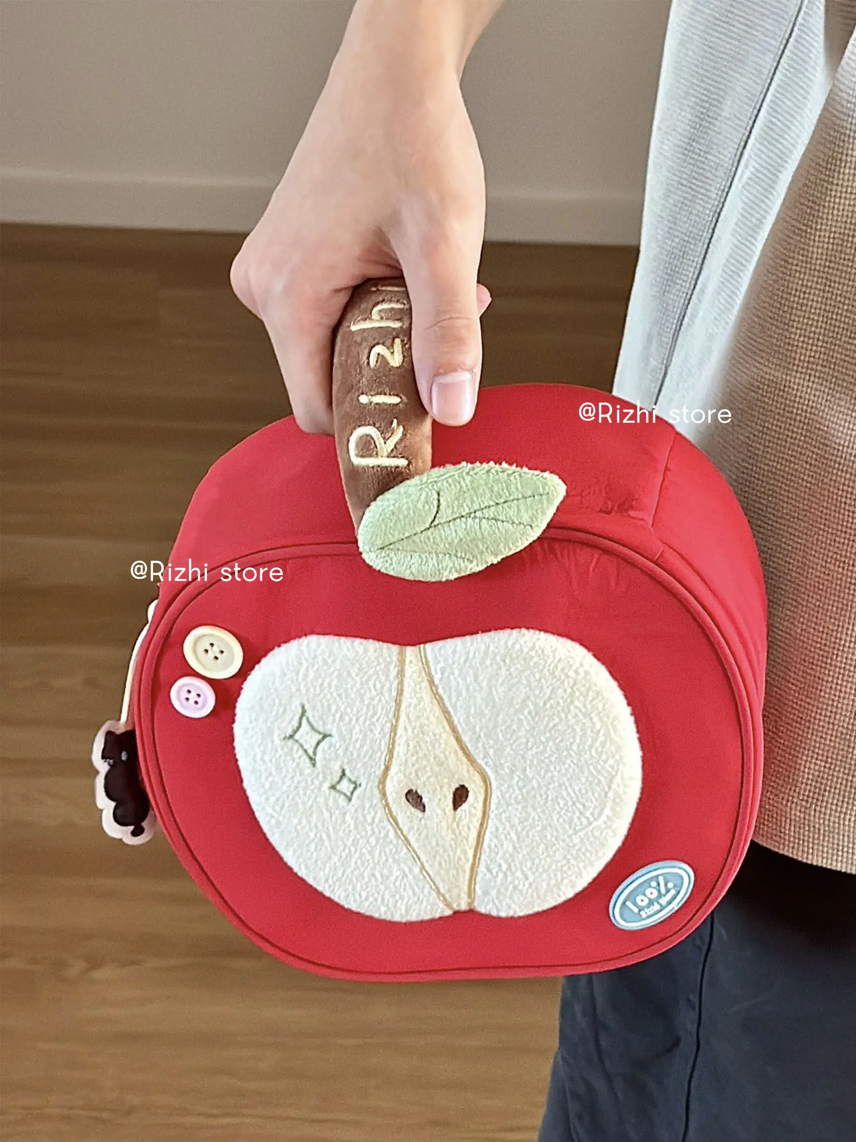 borsa-cosmetica-originale-a-forma-di-mela-rossa-carina-e-dolce-borsa-portaoggetti-di-grande-capacita-borsa-portatile-per-fotocamera-borsa-da-toilette-portatile-per-donne