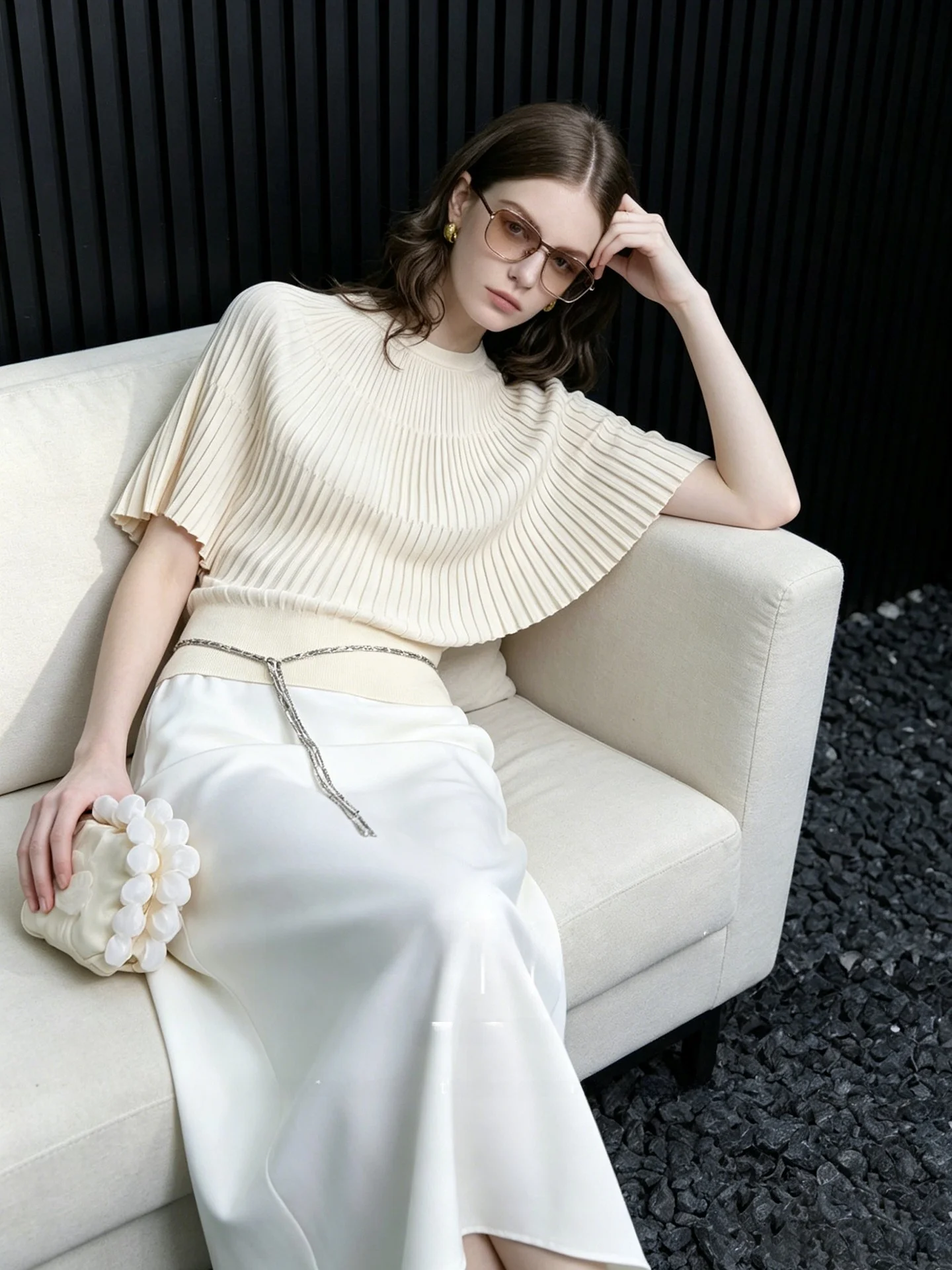 

Huaappuw Summer New Design Loose Batwing Sleeve round Neck Apricot Tshirt Versatile French Style Ladies Top for Daily Wear An...