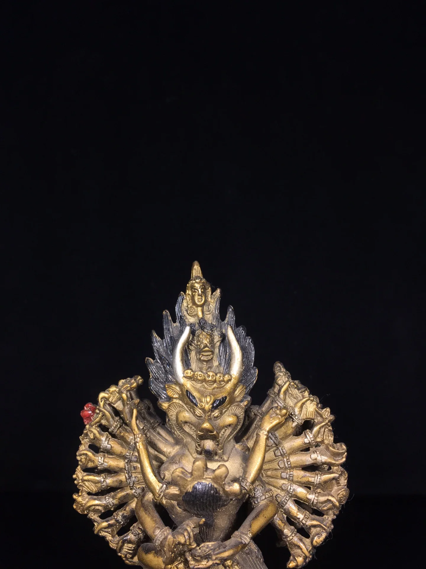 Handcrafted pure copper painted Great Wisdom Vajra, exquisite workmanship, with a thick patinaFree shipping