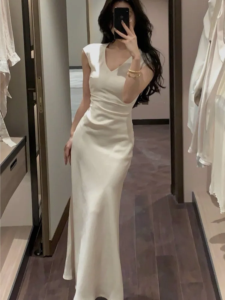 Elegante vestido Midi de satén para Mujer, traje ajustado de sirena con cuello en V, sin mangas, para fiesta de noche y graduación, Verano