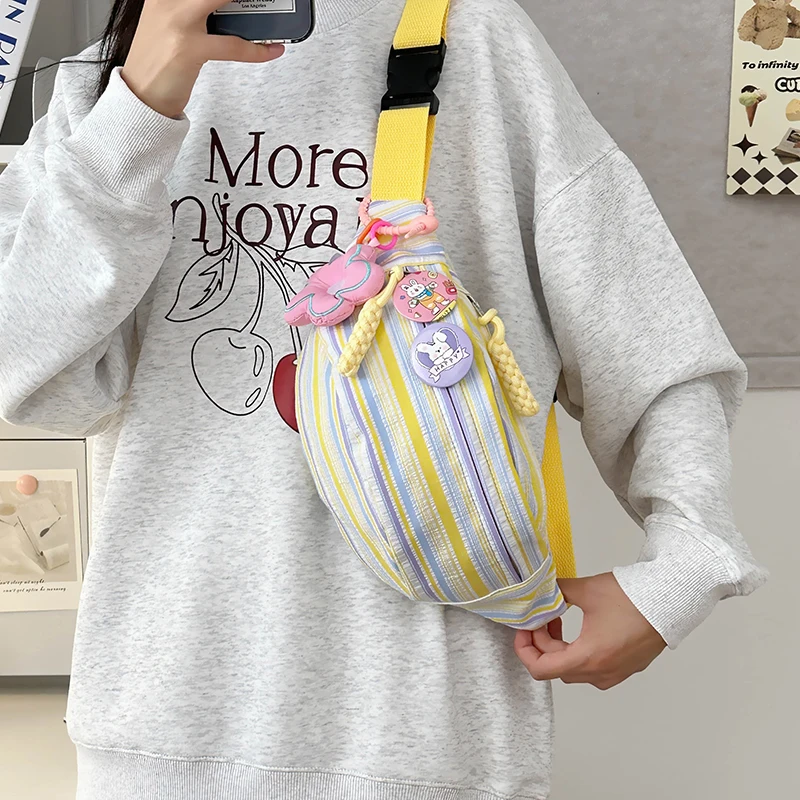 Cute lightweight pleated chest bag small fresh student Fanny pack Mori teenage crossbody bag