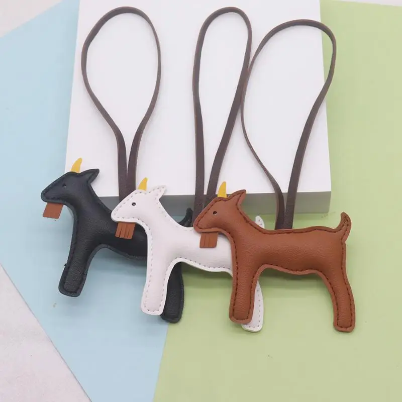 2027 Year Of The Sheep PU Leather Goat Bag Hanging Pendant Cute Design For Decorating Handbags Backpacks Keyrings