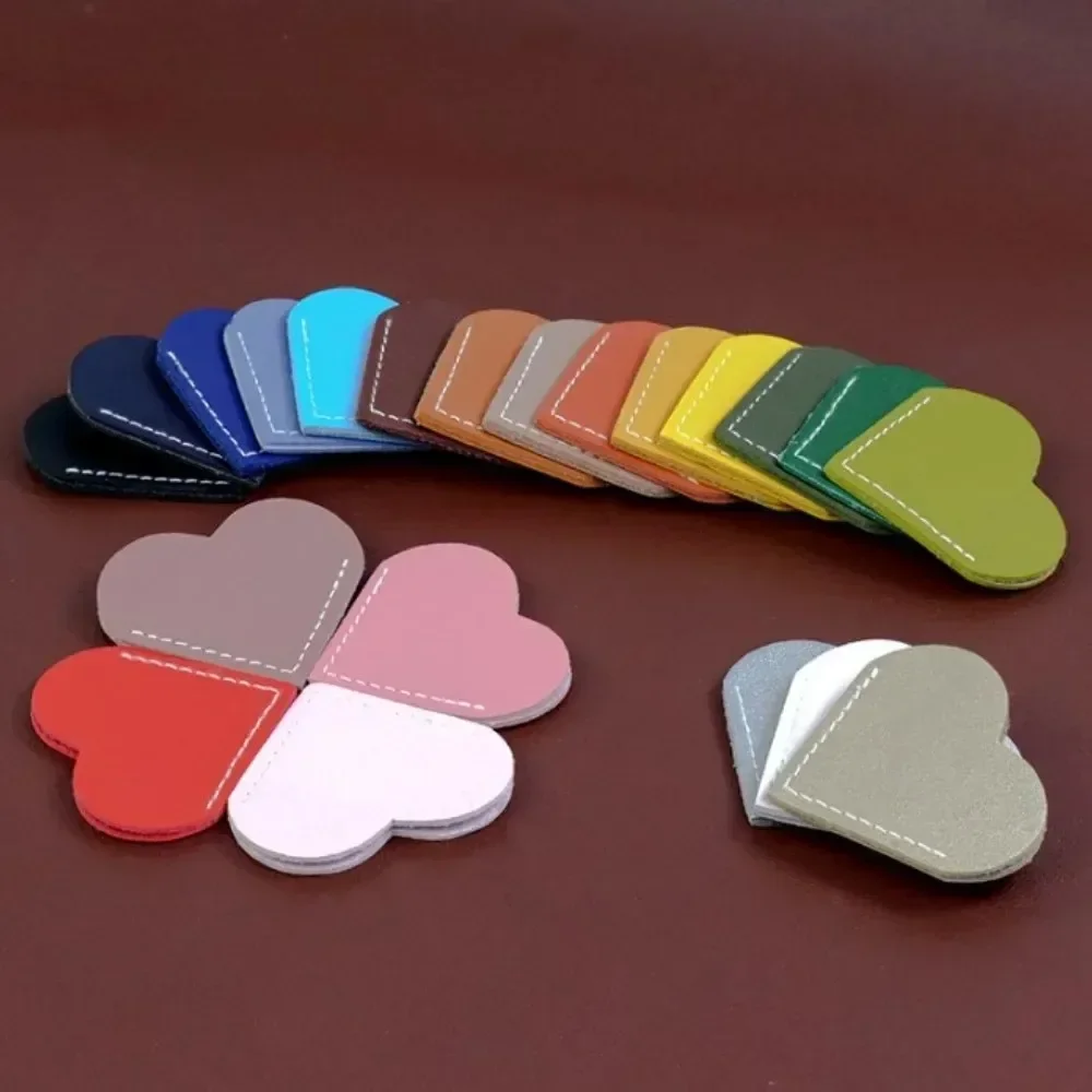 PU Bookmark Leather Heart Bookmark Mini-portable Gift Heart Bookmark Page Folder Corner Protective Cover School Supplies