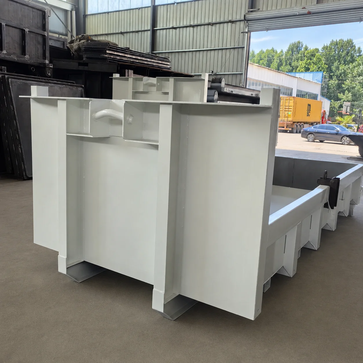 Custom Hook Lift Dumpster Heavy Duty Steel Hook Lift Bin Waste Management Recycling Garbage Container for Construction Debris