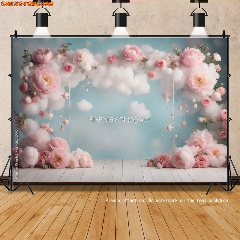 الفاوانيا الطفل التصوير الرقمي خلفية كعكة سحق الباستيل الوردي خلفية بالونات الأزهار الطفل يطلق النار حفلة عيد ميلاد الدعامة