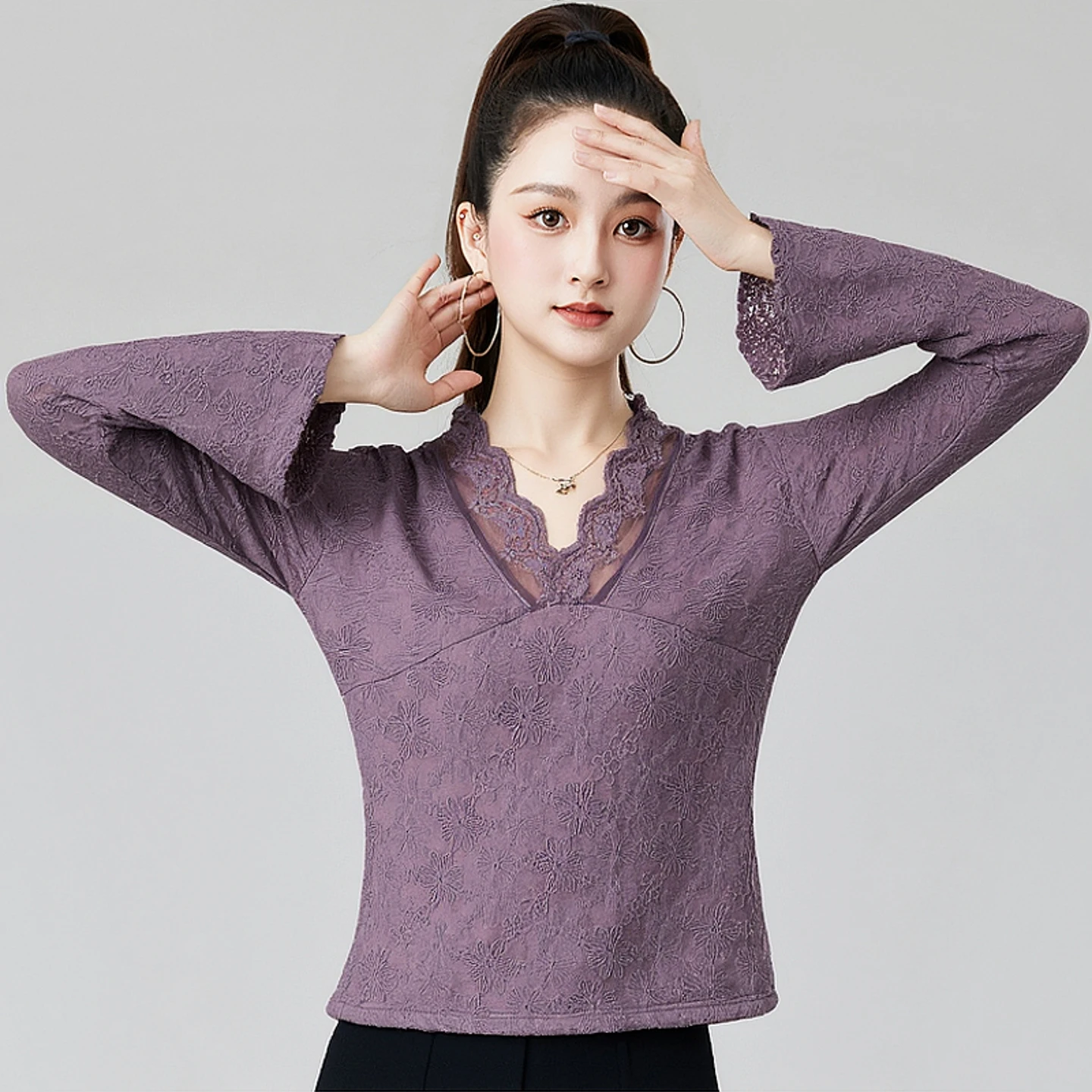 ใหม่แขนยาวเสื้อเต้นรำละตินผู้หญิงคอวีเต้นรำสมัยใหม่เสื้อผู้ใหญ่รุมบ้าบอลรูมเต้นรำเสื้อผ้าฝึกซ้อมสวมใส่ DW11096