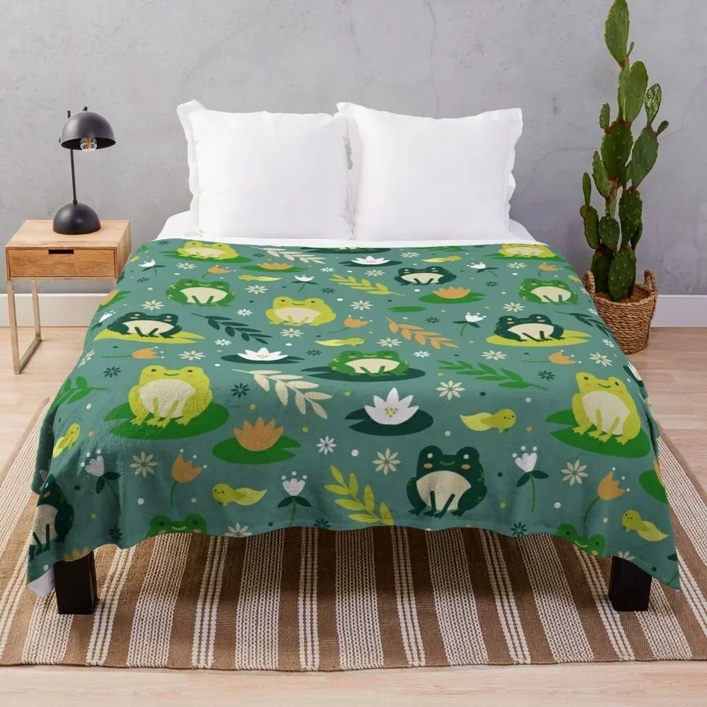 

Cute frogs pattern Throw Blanket Cozy Light Blanket for Travel Camping Picnic