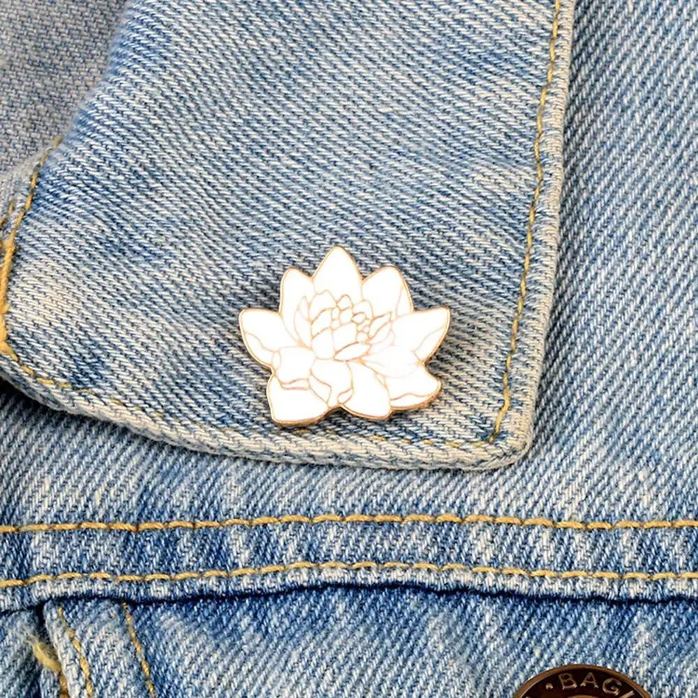 Accessories Badge Pin Buddhism White Lotus Flower Travel Commemorative Enamel Pin Lapel Brooch Lotus Flower Brooch Brooches Pin
